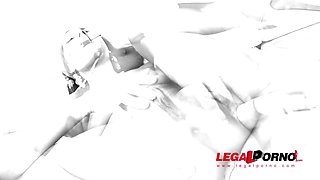 Sexy tight slut Cassie intense anal fucking & Airtight DP SZ