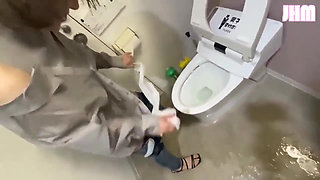 A Slender Beauty Explores Freedom Finding Quiet Release Beneath the Night Sky