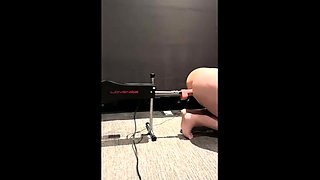 Horny milf making herself cum hard with a fuck machine