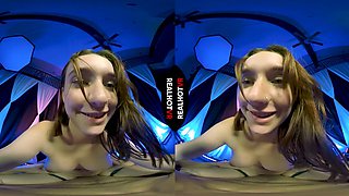Fruity bimbo exciting xxx clip