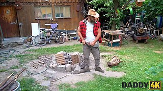 Daddy4k. surprise porno with daddy's fat cock while the bf is fixing the floor