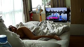 Small titted brunette teen fingering on the bed