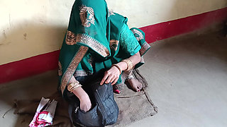 Desi Hot Wife Very Cute