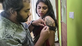 Vaishnavy Saree Removal and Bra Show with Boobs Kiss and Press by Sharun Raj, Mallu Hot Couple Saree Removal and Boobs Kiss,