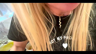 Just a Quick Sex in the Kitchen with a Wet Dripping Pussy‍