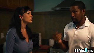 Steamy Stepmommy Screwing Her Husbands Big With Little Puck, Isiah Maxwell And Black Penis