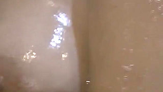 Deepthroat Queen: No Gag Reflex, Just