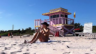 Sexdate amateurs at the public beach 2