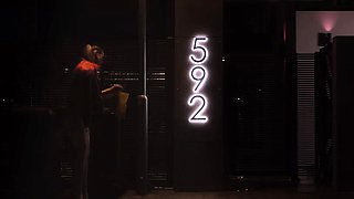 FrolicMe - Alexis Crystal And Venera Maxima - Urban Babes