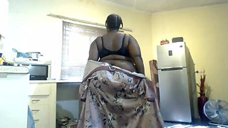 BBW Fails to Do Chores with Vibrator in Pussy