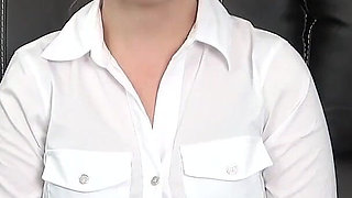 Amateur Single Mom Gets a Creampie