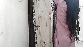Bhabhi ko room me band kar chod diya