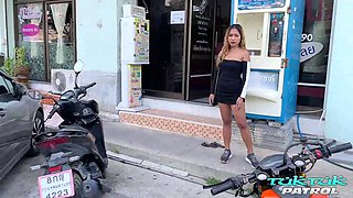 Thai Squirt And Cum It Never Ends For Tuktuk Patrol And Her Pussy