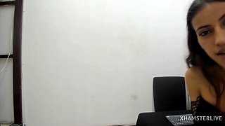 Skinny Exciting Girl Hot Webcam Show