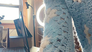 Pissing Pussy by College Girl Hana Chan She Doing House Work Then Go to Piss