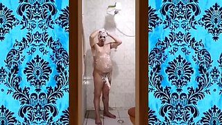 O Meu Banho Gostoso Com o Pau Duro 011