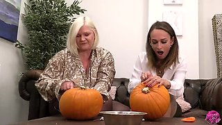 Lacey Starr - British MILF Lesbian Pussy Licking with Big Tits and Tattoos
