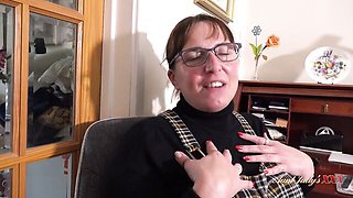 Sexual side piece at mature milf pov scene