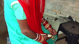 My Younger Stepsister Was Wearing Salwar Suit and Was Looking Very Sexy, I Left Her