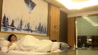 Amateur couple hidden cam