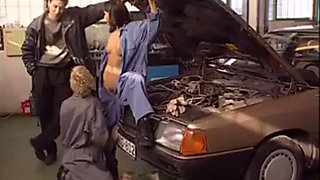 2 girls fucking with a car repairman... Classic But Efficiency: Blowjob, Anal  Blonde Porn