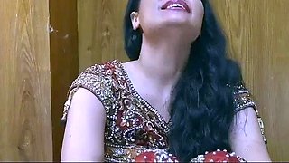 Yes Indian MILF porn star Priya