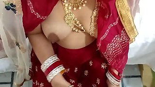 Desi Newlyweds Suhagrat Night - Amateur Couple Shivani & Vamika Share First Night Sex Tape