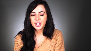 Hottie big bootie mom loves masturbation