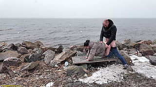 Outdoor Ass Fuck in a Snowstorm