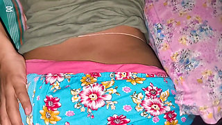 The girl very first time sex with boy Desi girl first time having sex Desi xxx