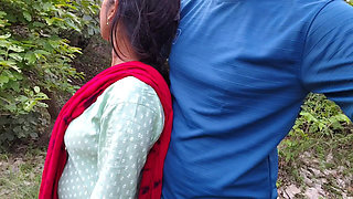 Indian Young Bhabhi Went to the Jungle in the Morning