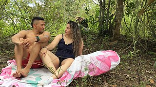 Public blowjob, sexo en el parque, sexo en el bosque