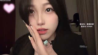 Lulu sticky tongue cleaning aceasmr