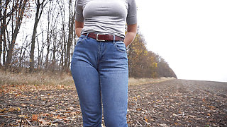 Milf Teasing Her Big Cameltoe In Blue Jeans Outdoors