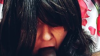 Cougar MILF, While She Licks