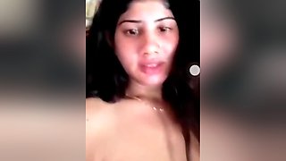 Beautiful Pakistani Chick Nude Show On Vc For Her Lover