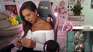 Twitch Thot Hot Upskirt Pokies Flash Oops Cameltoes part 3