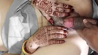 Quickie creampie in unshaved Indian pussy