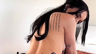 amateur vip ass flashing boobs on live webcam