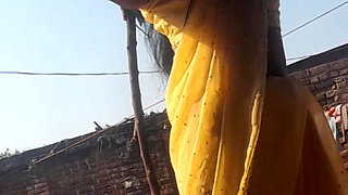 Cute and desi Padosan ka natural figure slowly slowly mood bana diya best video