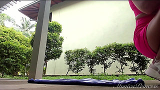 Outdoor Fitness for My Ass and Abs