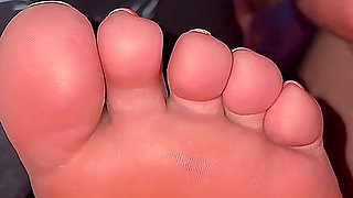 Close up Beautiful Soles Cum on Feet