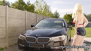 Soapy car wash rewarded with big dicking