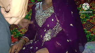 Beautiful Girlfriend Was Proposed by Her Boyfriend by Gifting Her a Gold Ring - Hindi Audio