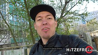 Location scout and camera operator Steven Shame explores an abandoned office bui lding in Berlin and thinks of hot fuck scenes with girls like Holly Banks, Sophi e Logan or Kylie Kay. - Hitzefrei