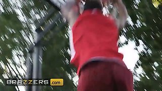 Brazzers - hailey rose gets dual teamed by hollywood and jodie in a wet and horny three way