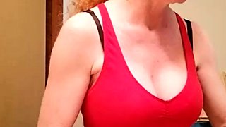 Big boob brunette masturbates on webcam