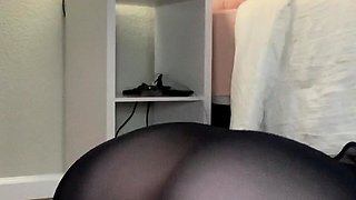 amateur vip ass flashing boobs on live webcam