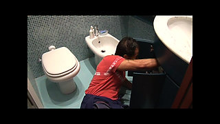 Hot Italian Housewives Loves to Take Huge Cock!!!