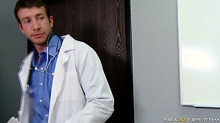 Foot Job? Cum On With Jordan Ash, Kortney Kane - Brazzers